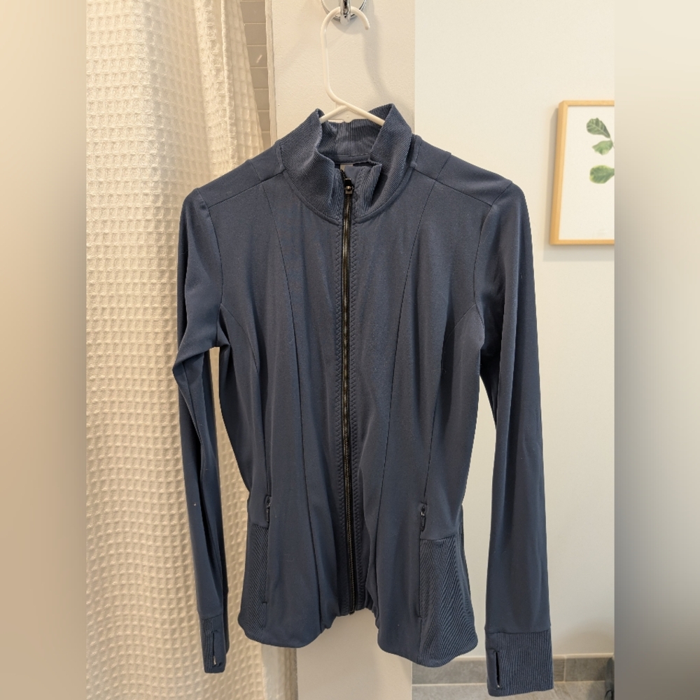 Shanti Salutation Jacket in Powervita -Athleta, sold out! - Picture 4 of 6
